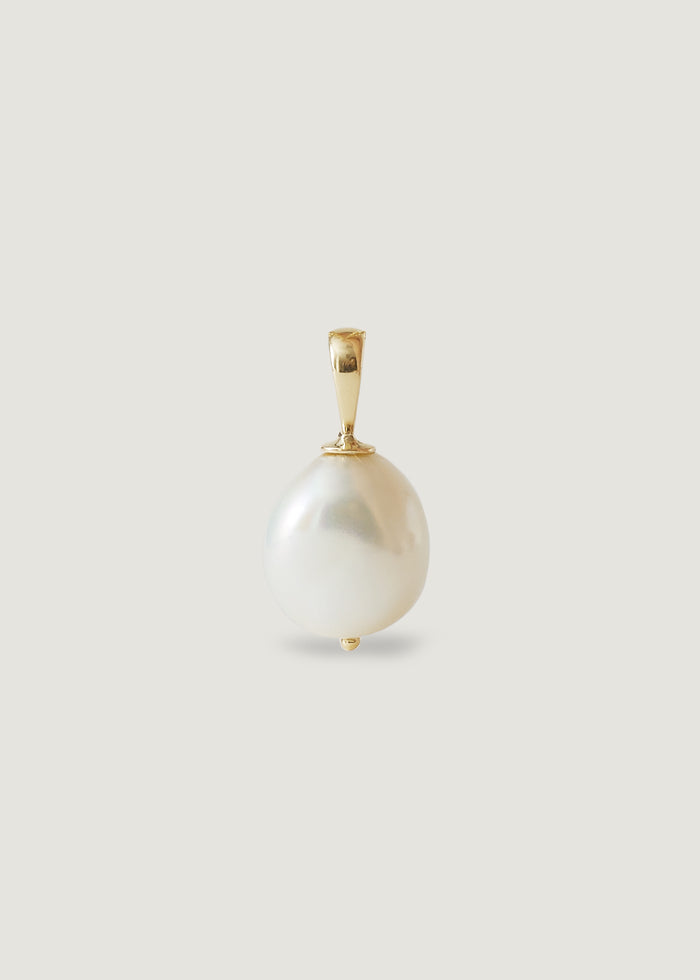 alt="Baroque Pearl Pendant I"
