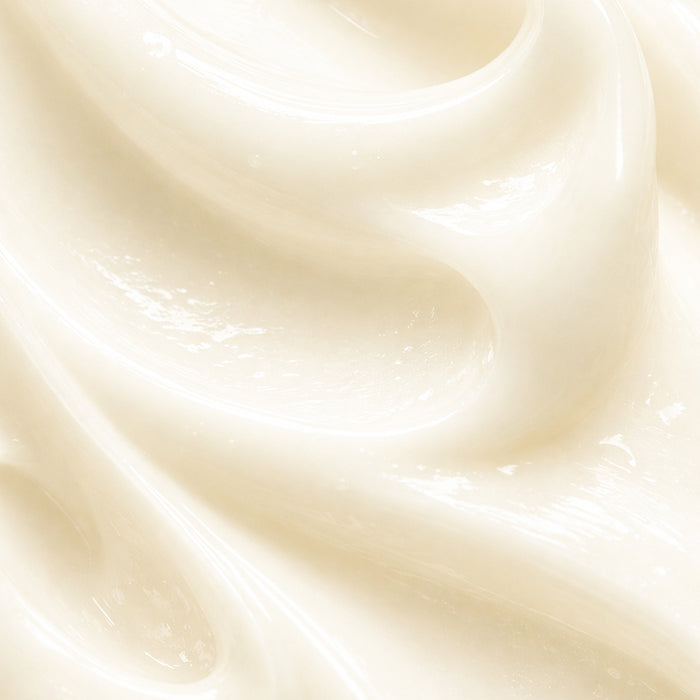 Texture du lait démaquillant Bijou Nacré Gemology, onctueuse et nacrée