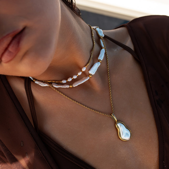 Center Necklace