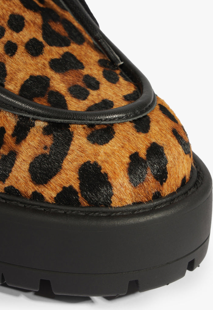 Cia Hair Calf Flat - Schutz Shoes