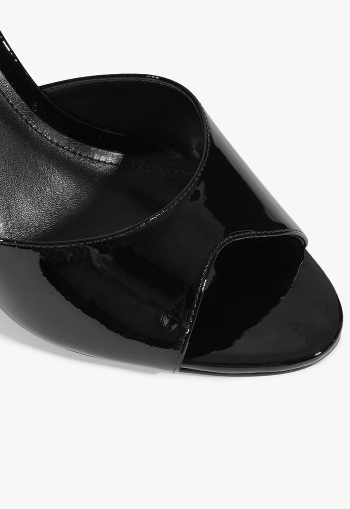 Cloe Sandal - Schutz Shoes