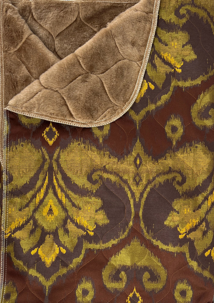 Fms Dog Beds fall brocade dog bed with cozy blanket liner, perfect for keeping pets warm and comfortable.