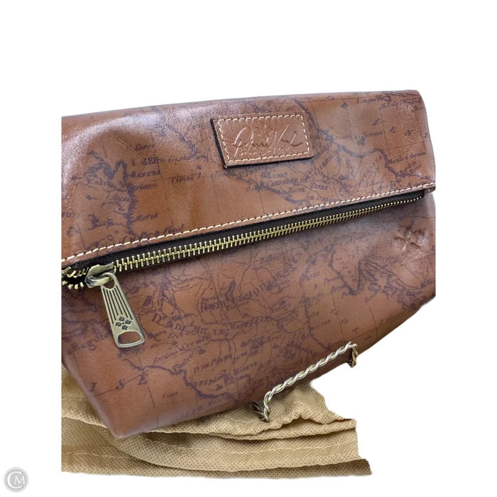 Clutch / Wristlet Designer By Patricia Nash