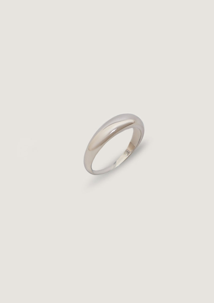 alt="Dare To Love Classic Dome Ring SILVER 925"