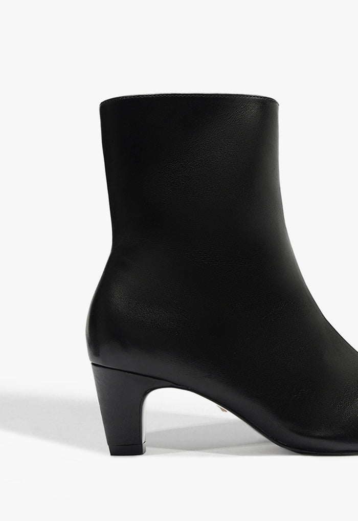 Dellia Bootie - Schutz Shoes