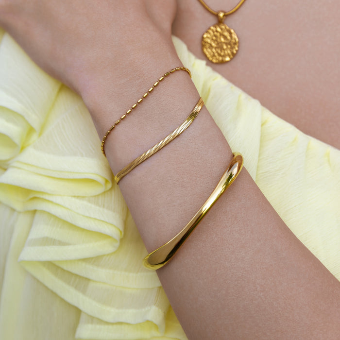 Essence Bracelet Gold
