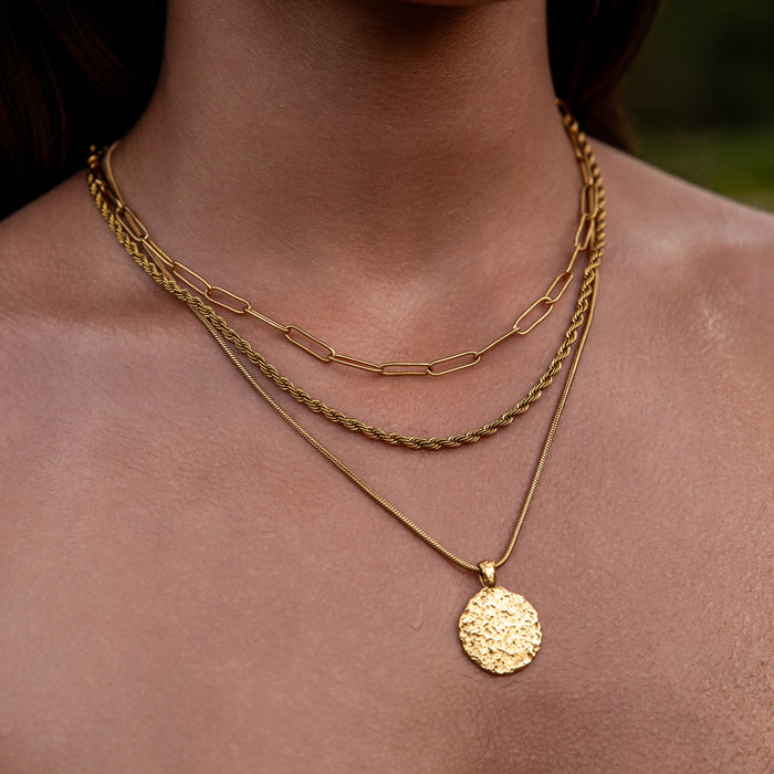Everly Necklace Gold