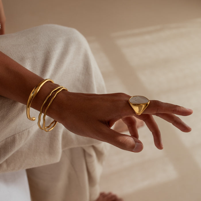 Form Cuff
