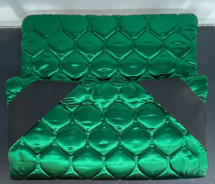18x30 / Hunter Green Satin