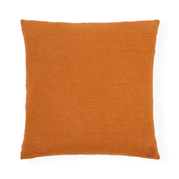 Ibiza Pillow waves back