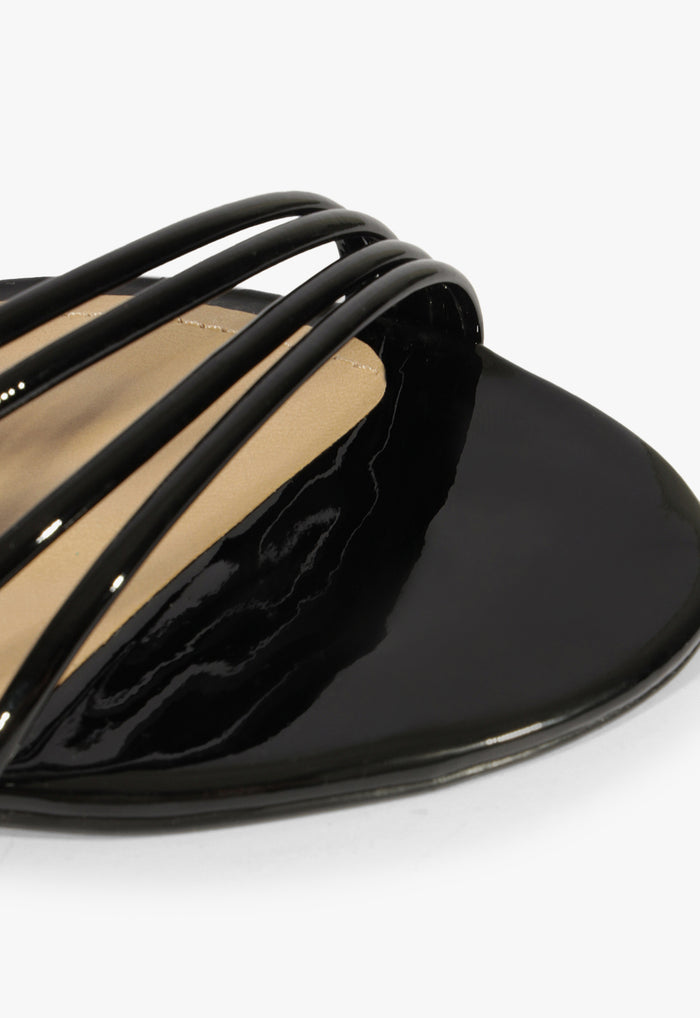 Inez Black Leather Flat Sandal - Schutz Shoes