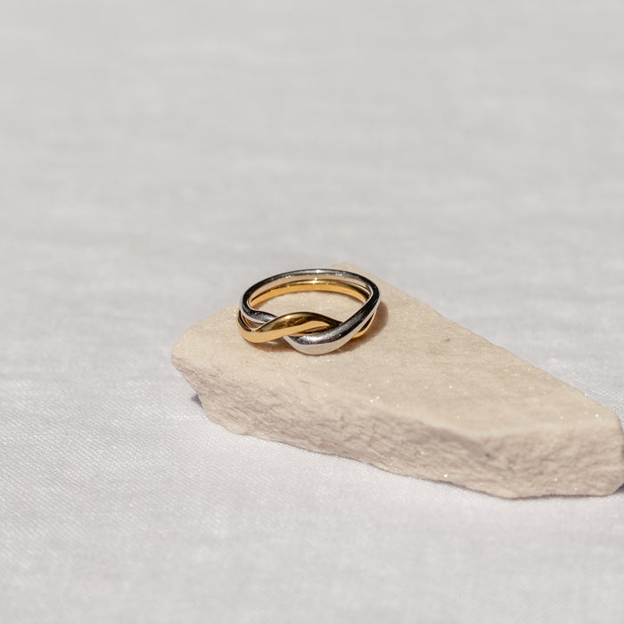 Intermix Ring
