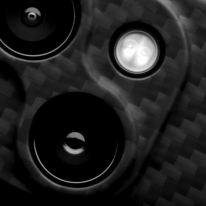 Apple iPhone 13 Cyber Edition Latercase - Close-up