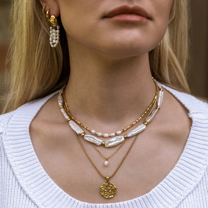 Isla Necklace