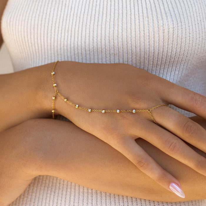 Josephine Hand Chain Gold