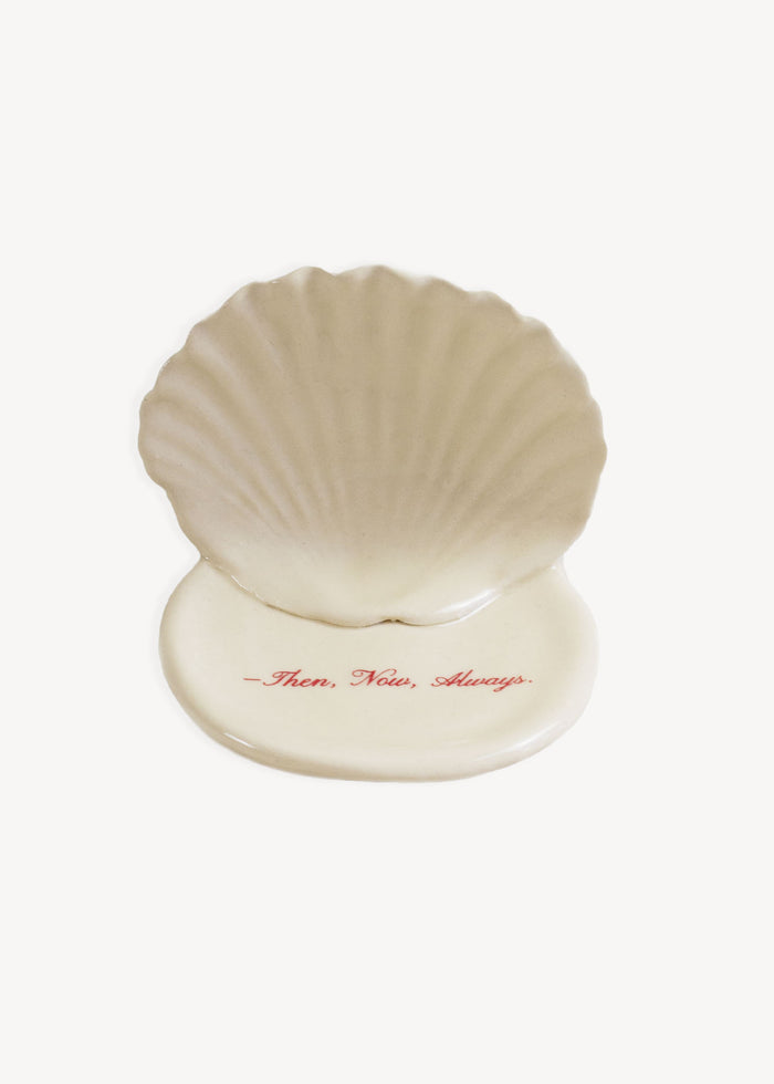 Kinn Ceramic Catchall Shell