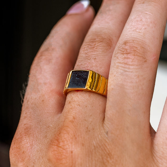 Midnight Ring