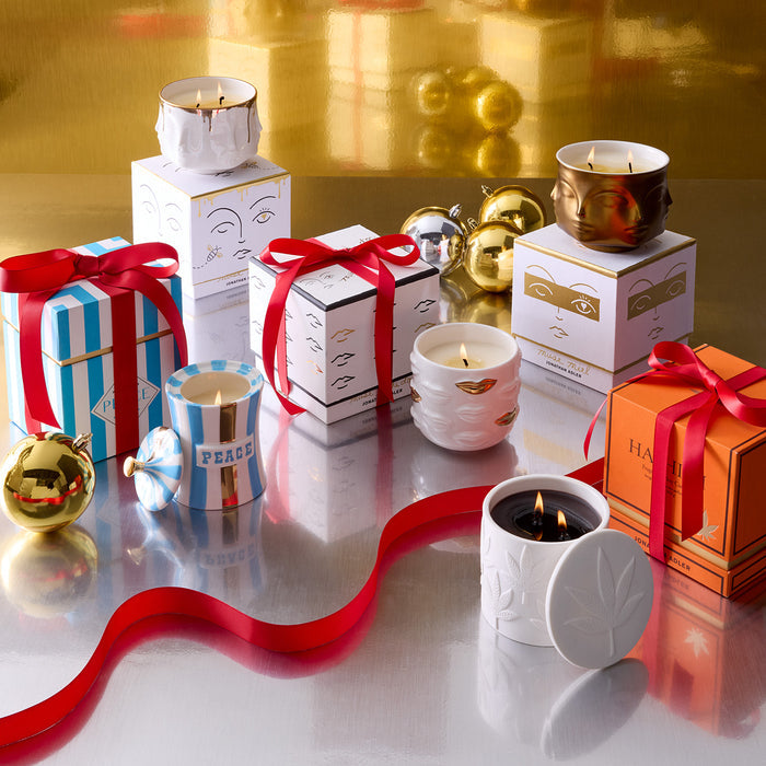 muse d'or ceramic candle porcelain gold - holiday shot