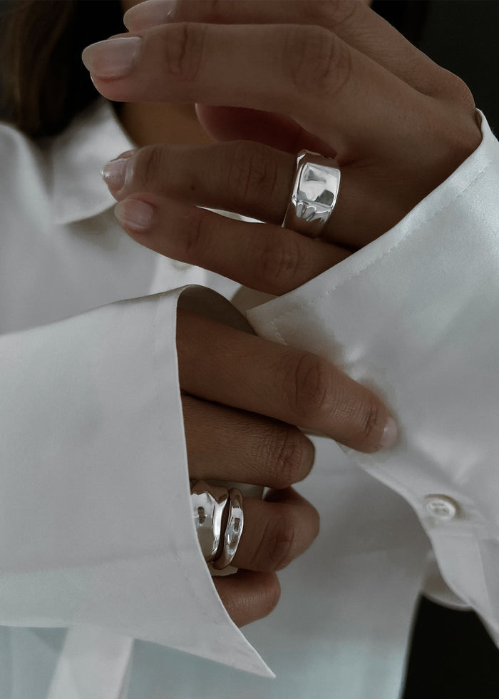 alt="Orion Signet Ring"