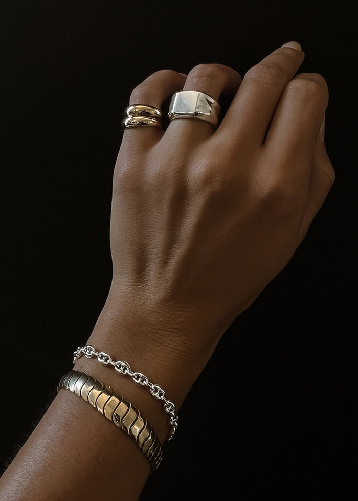 alt="Petite Puffed Mariner Chain Bracelet"