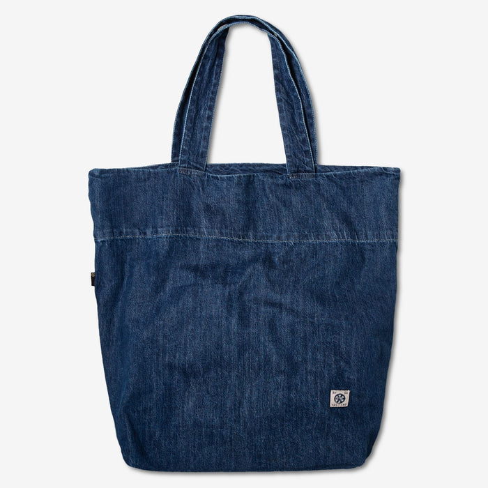 THE TOTE BAG