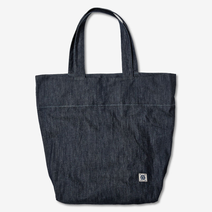 THE TOTE BAG