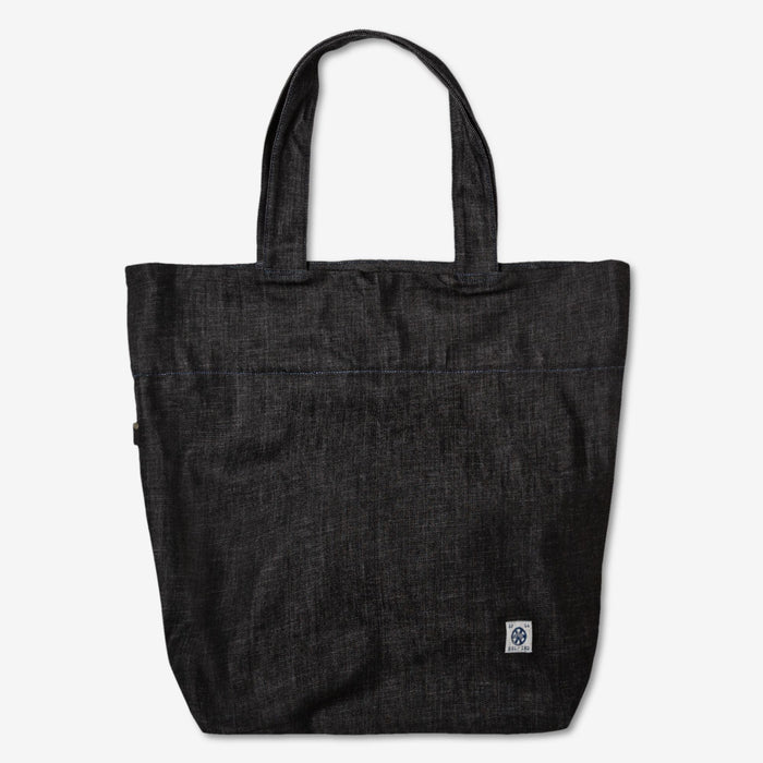 THE TOTE BAG