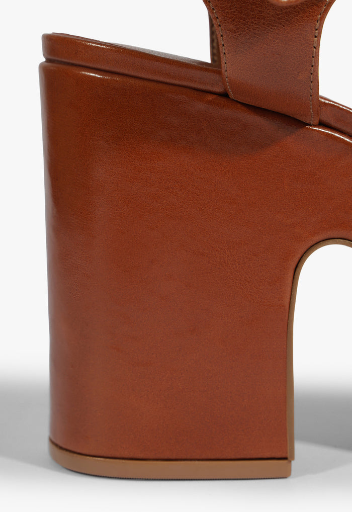 Tuke Leather Platform Sandal - Schutz Shoes
