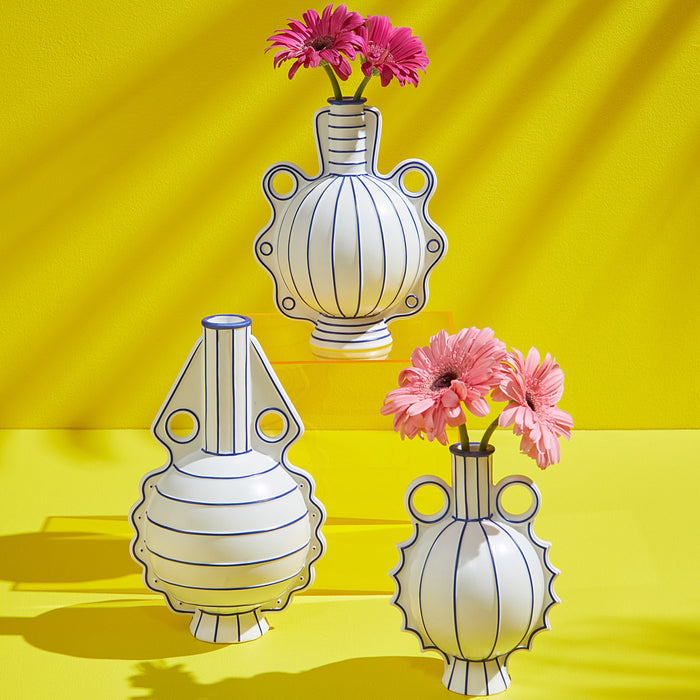 Venezia Medium Vase - holiday shot