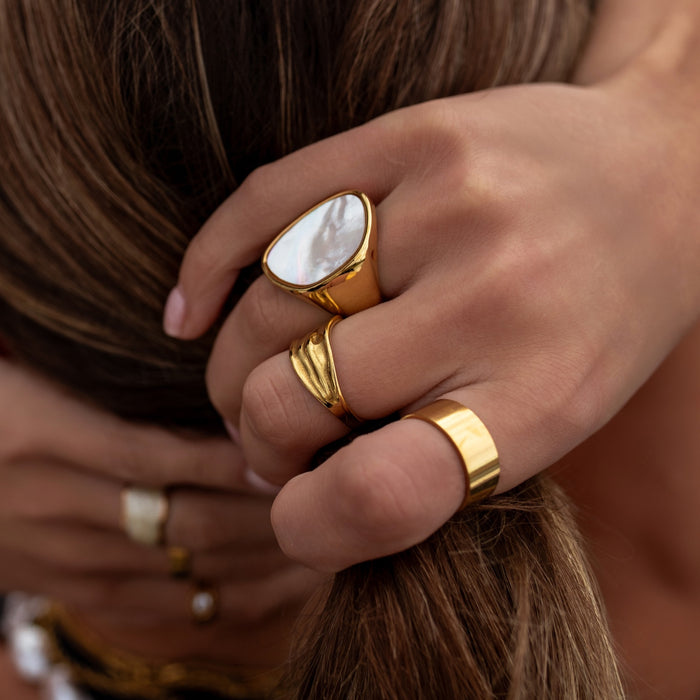 Vespera Ring