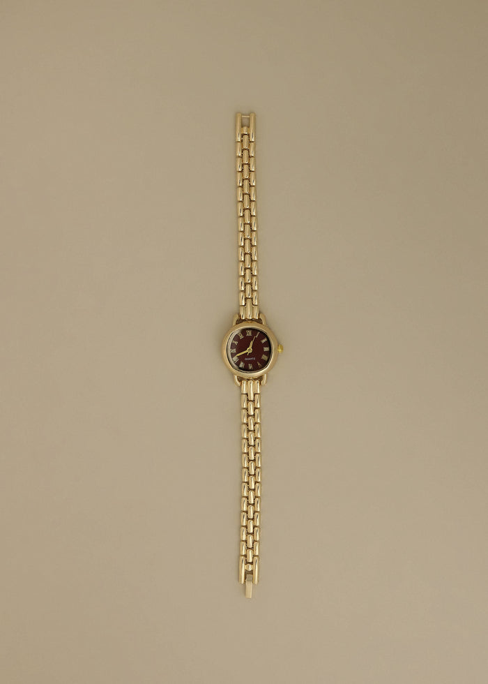 Vintage Quartz Burgundy Face Watch