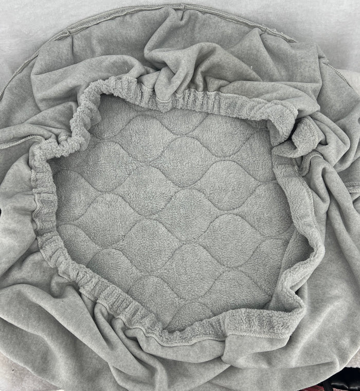 Fms Dog Beds Whelping Pool Cover, waterproof dog bed cover for whelping pools, durable and easy to clean.