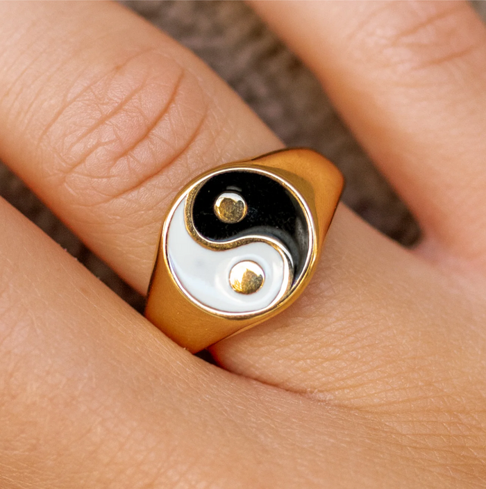 Yin Yang Ring
